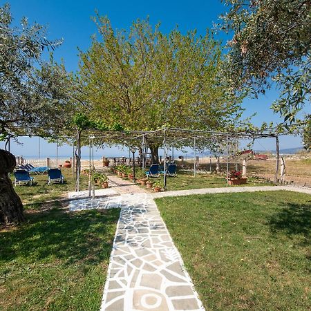 Olivento Beach Front Suites Potos Exterior foto
