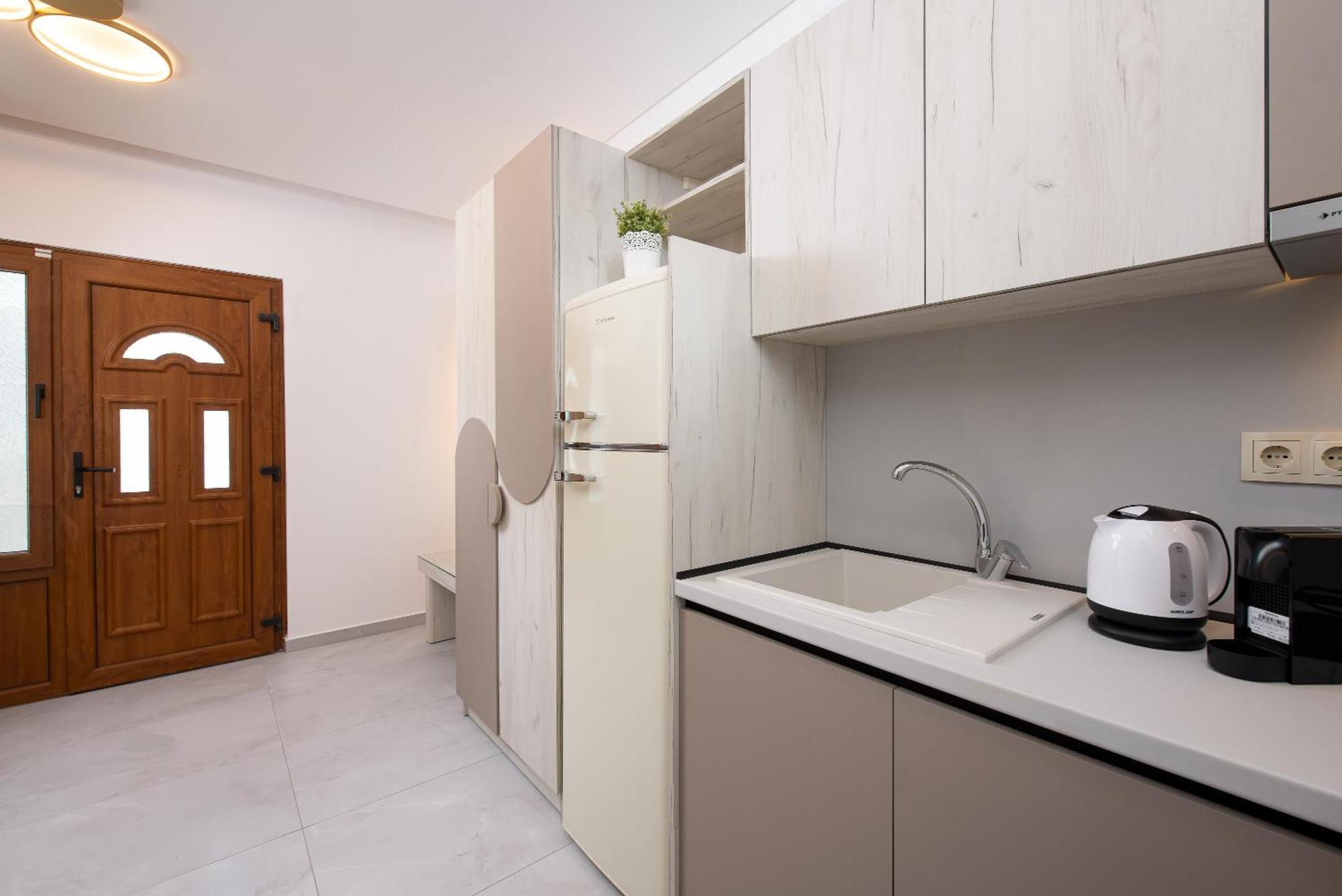 Olivento Beach Front Suites Potos Exterior foto